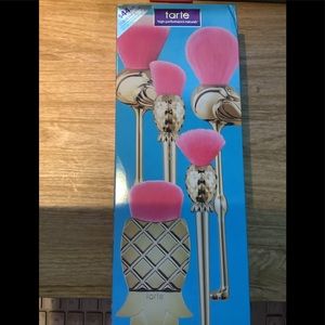 Tarte brush set